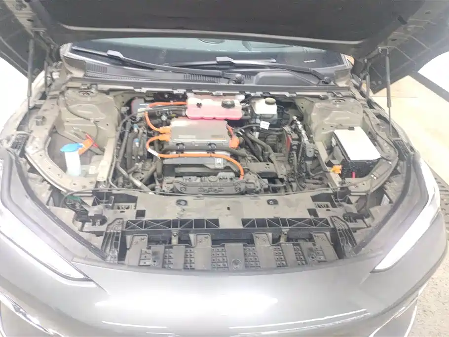 GEELY GALAXY GALAXY E8