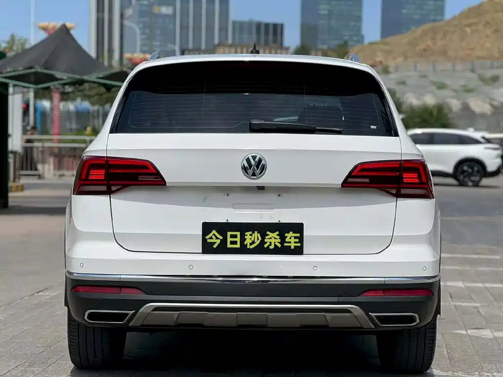 Volkswagen Tharu 2019 330TSI Luxury VI