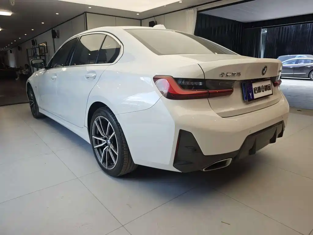 BMW 3 Series — миниатюра 17