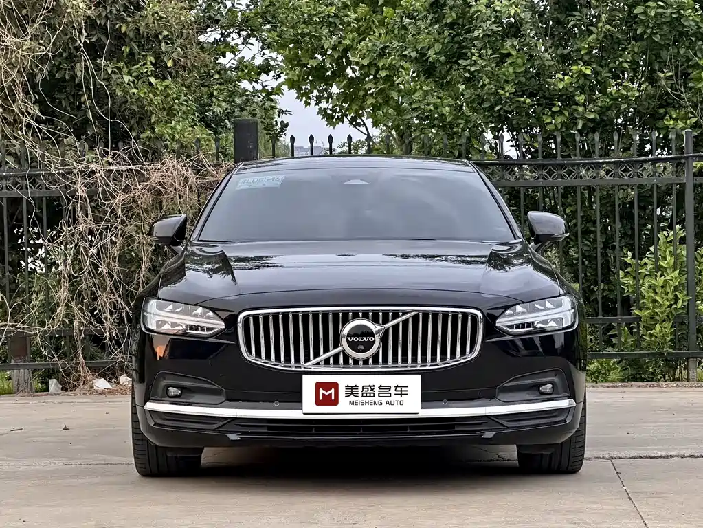Volvo S90 — миниатюра 2