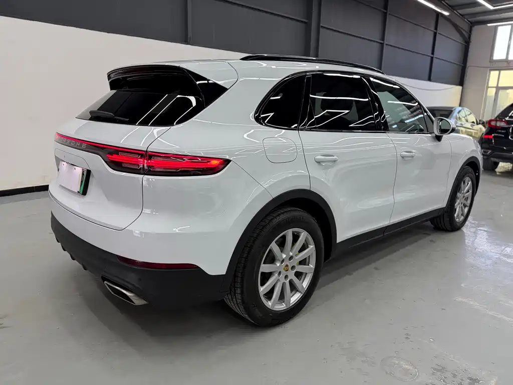 PORSCHE CAYENNE NEW ENERGY