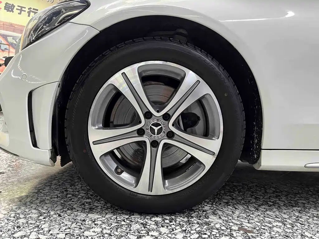 Mercedes-Benz C-Class — миниатюра 15