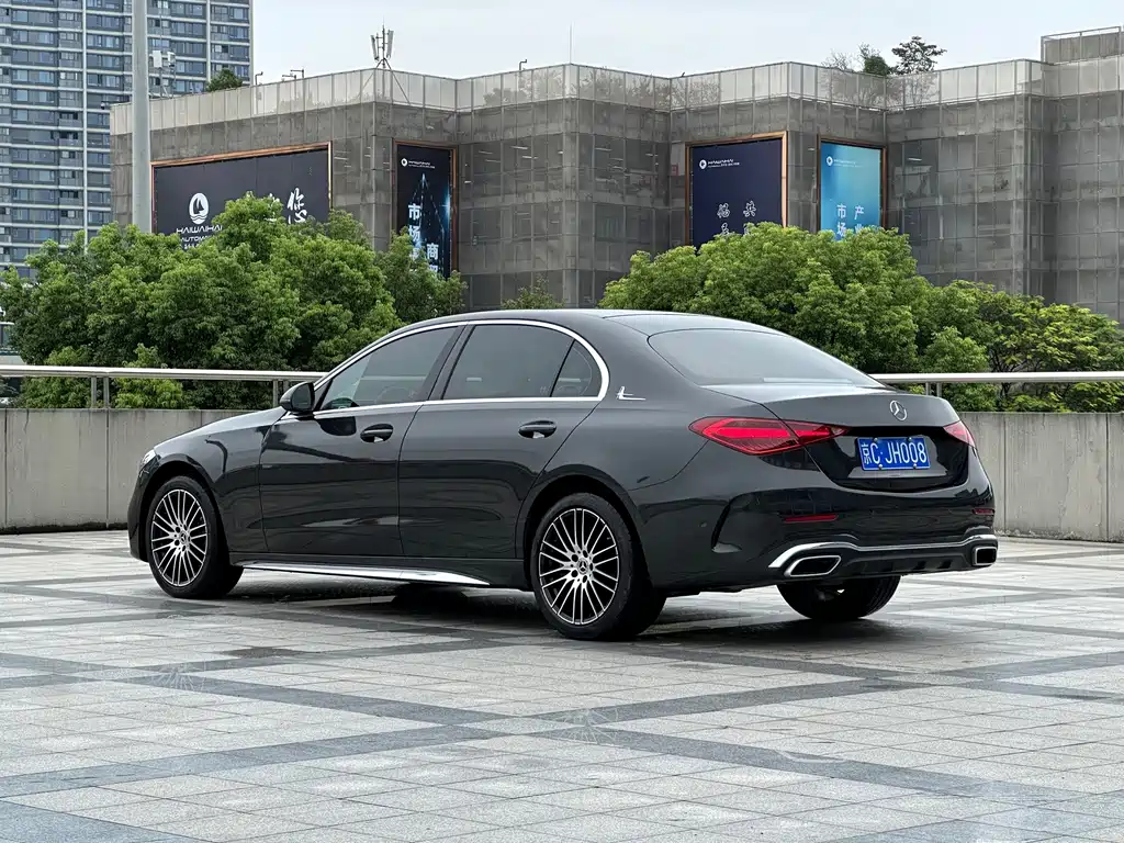 Mercedes-Benz C-Class — миниатюра 7