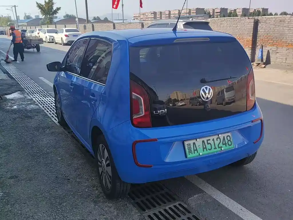 Volkswagen 大众e-up! — миниатюра 7