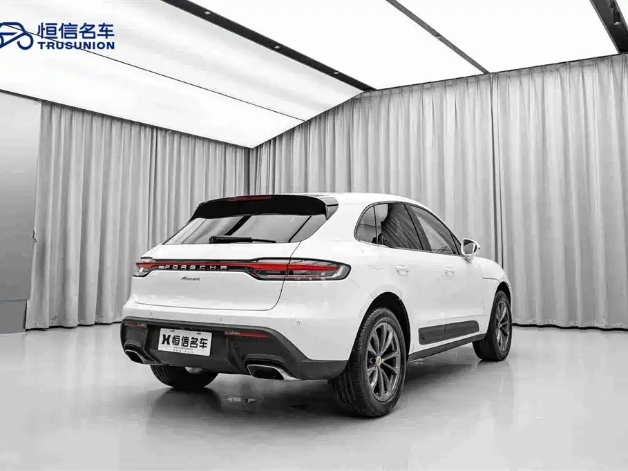 Porsche Macan — миниатюра 5