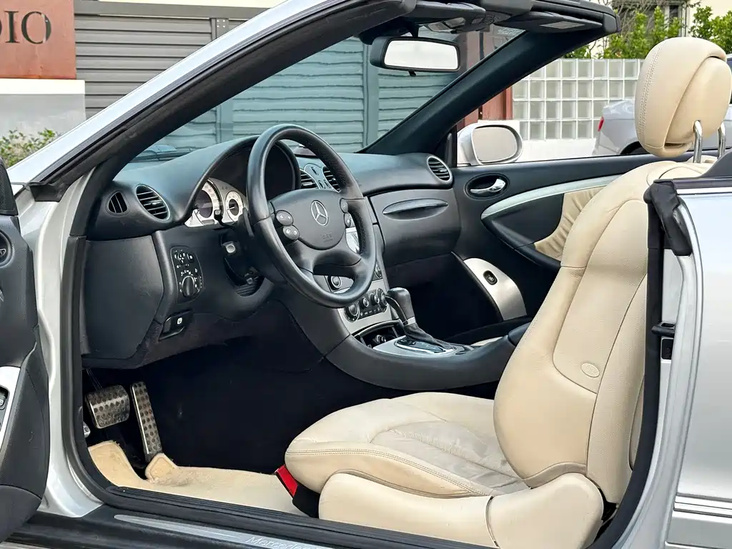 Mercedes-Benz CLK-Class — миниатюра 14
