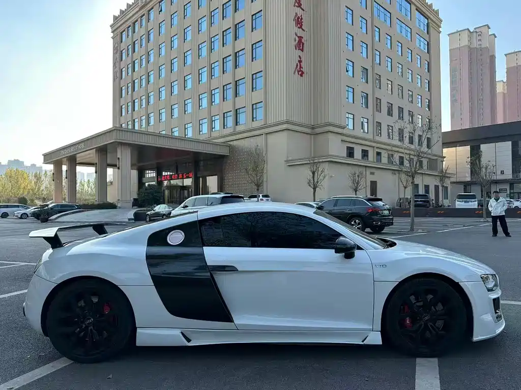 Audi R8 2010 5.2 FSI quattro