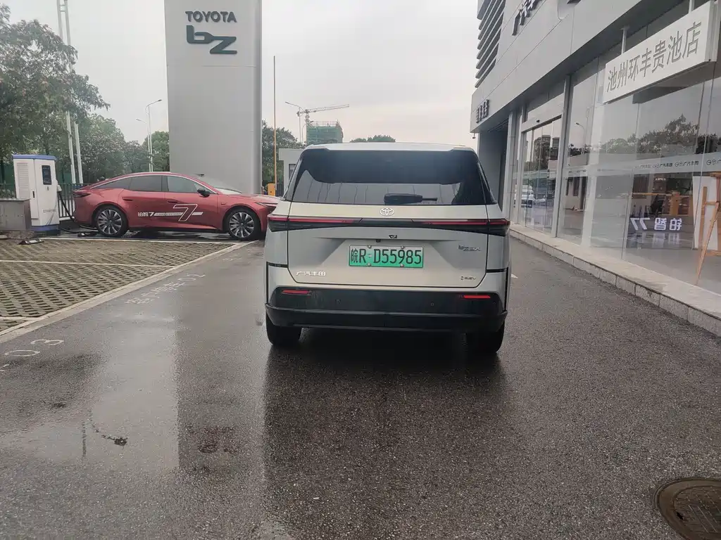 Toyota bZ3X 3X 2025 520 Pro+