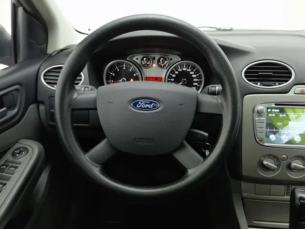 Ford Focus — миниатюра 11