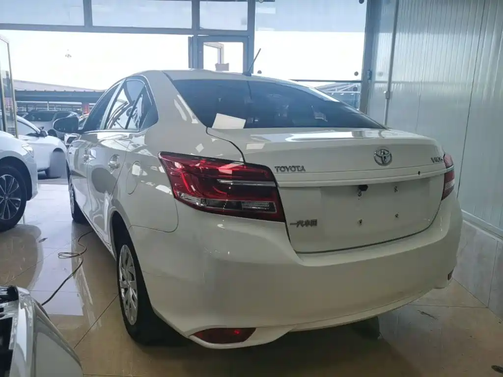 Toyota Vios — миниатюра 5