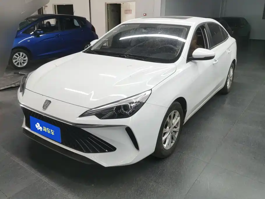 Roewe i5