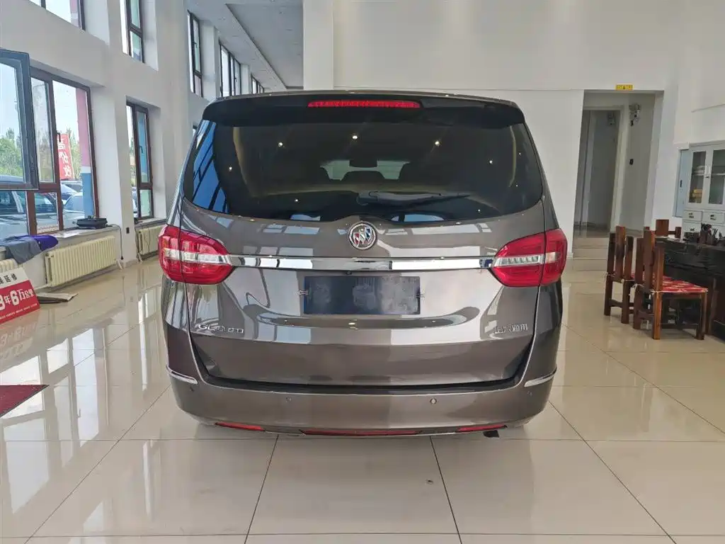 Buick GL8 2017 25S Luxury V