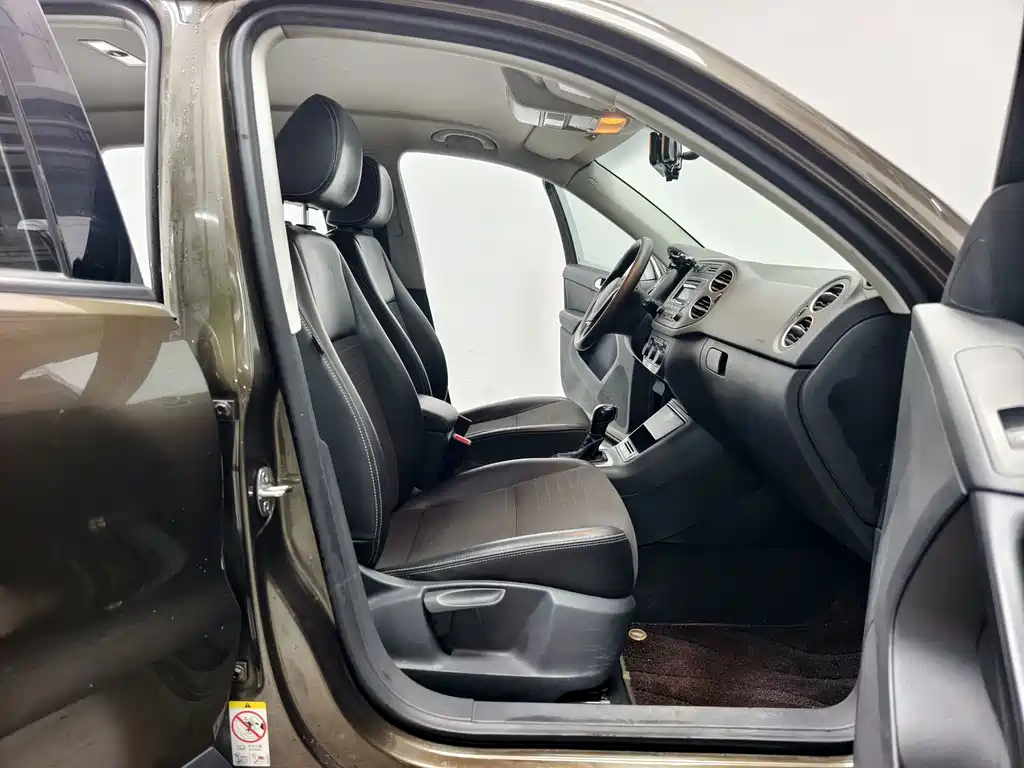 Volkswagen Tiguan — миниатюра 13