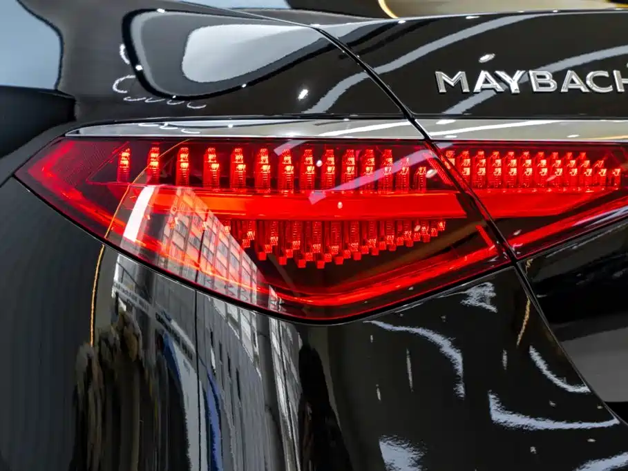 Mercedes-Benz S-Class — миниатюра 9
