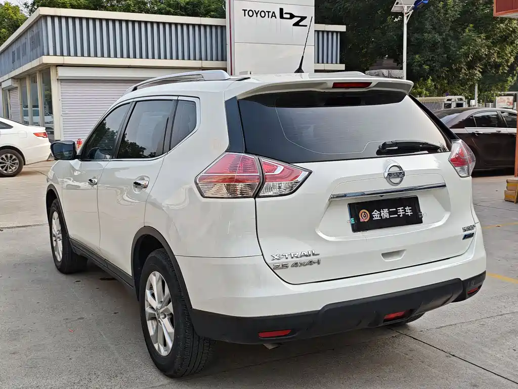 Nissan X-Trail 2014 2.5L CVT Luxury 4WD
