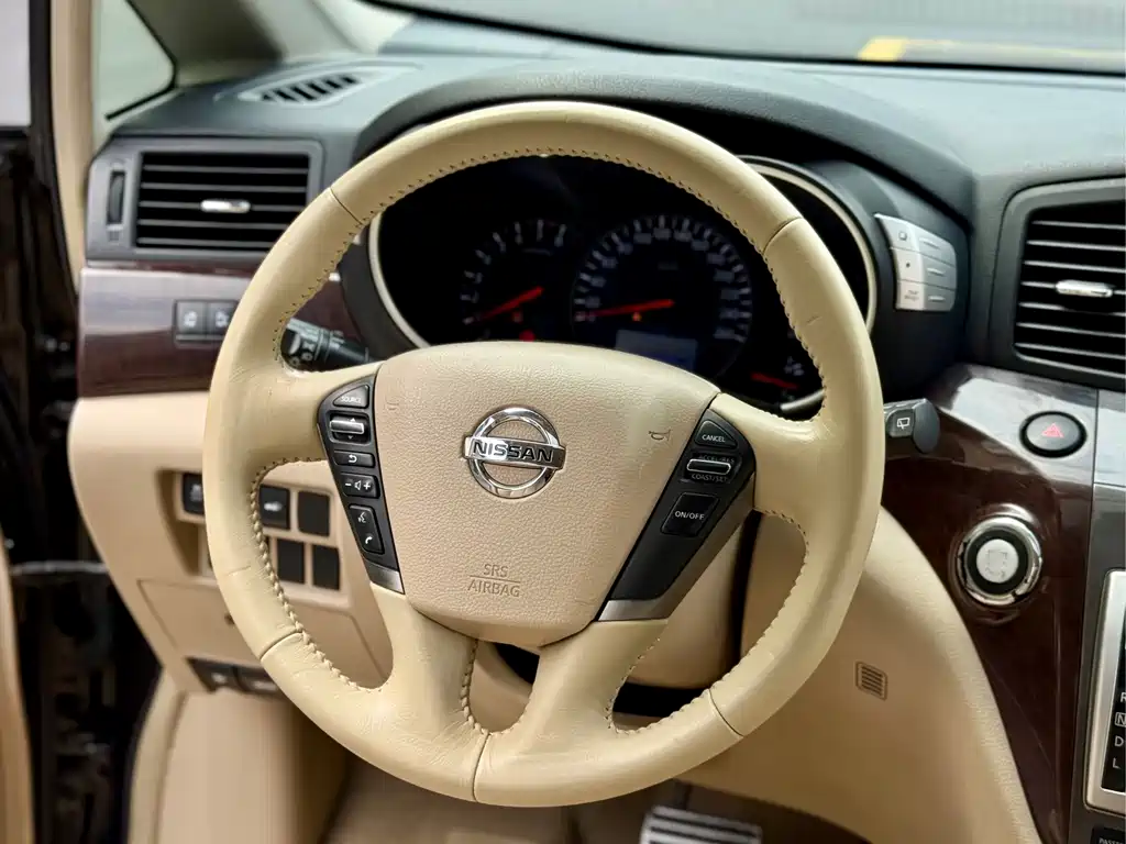 Nissan Quest — миниатюра 21