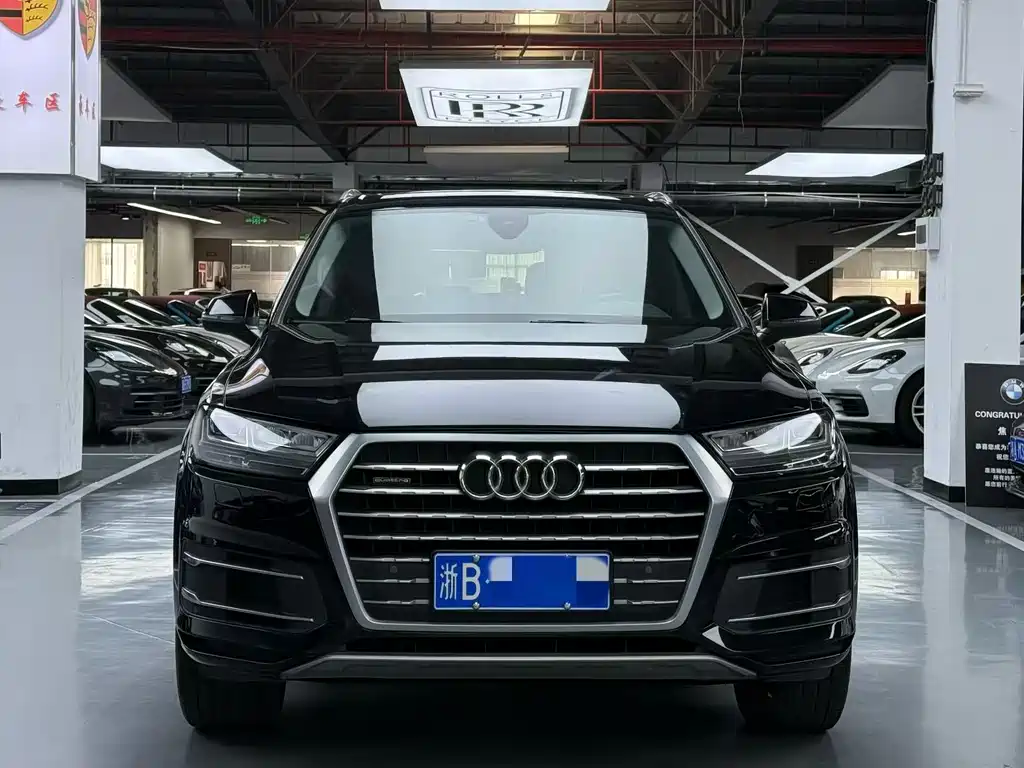 Audi Q7 2019 45 TFSI Comfort Type