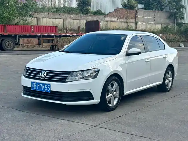 VOLKSWAGEN LAVIDA 2018