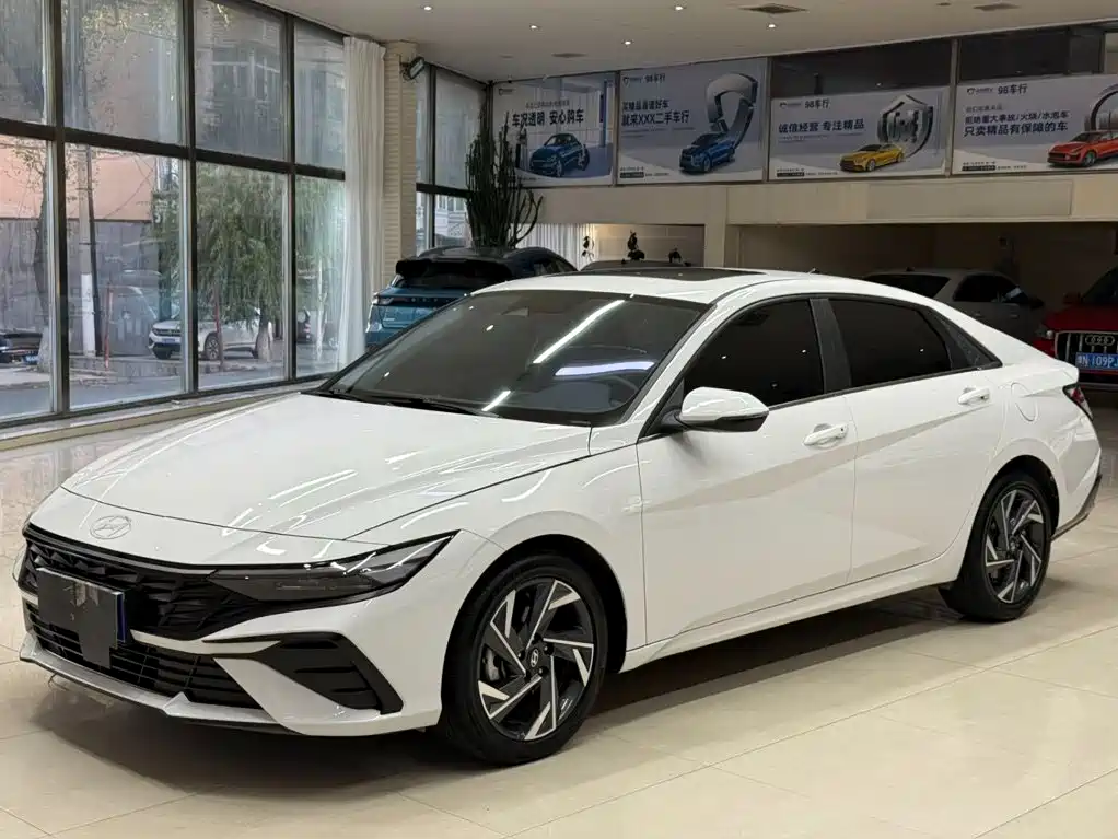 Hyundai Elantra