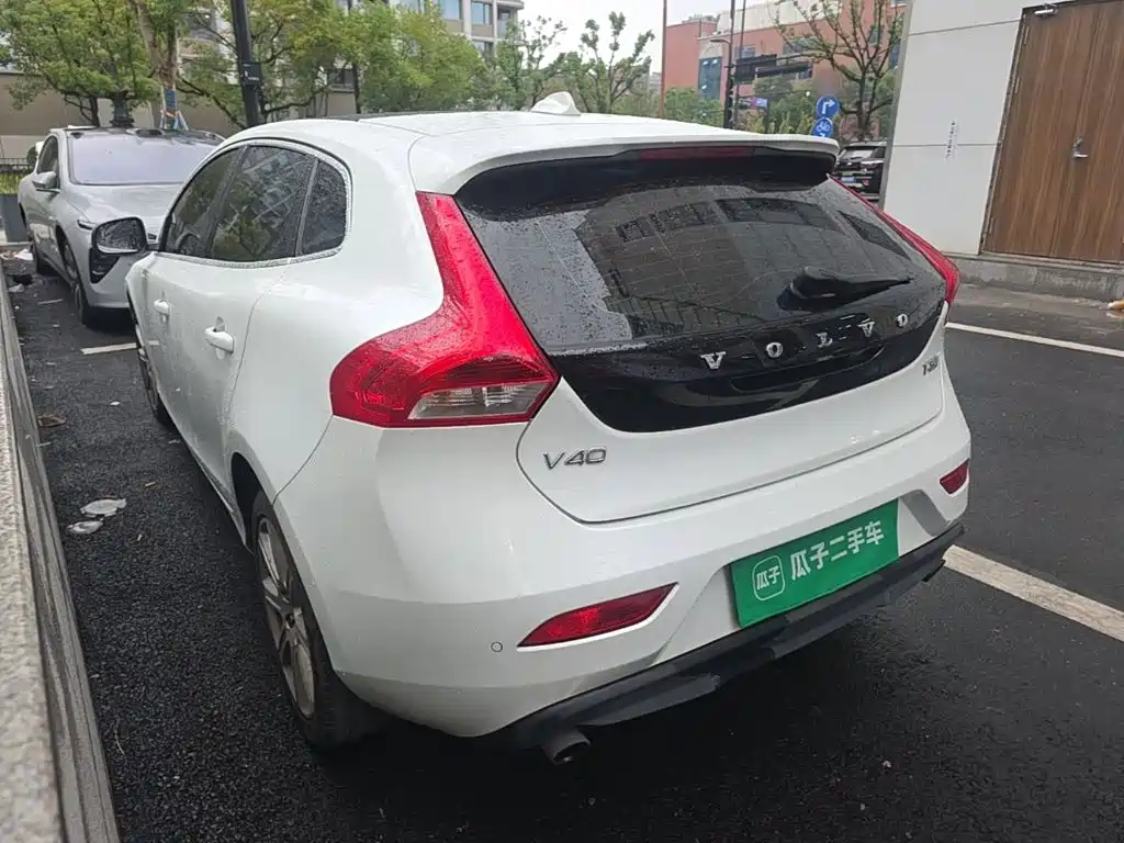Volvo V40 — миниатюра 5