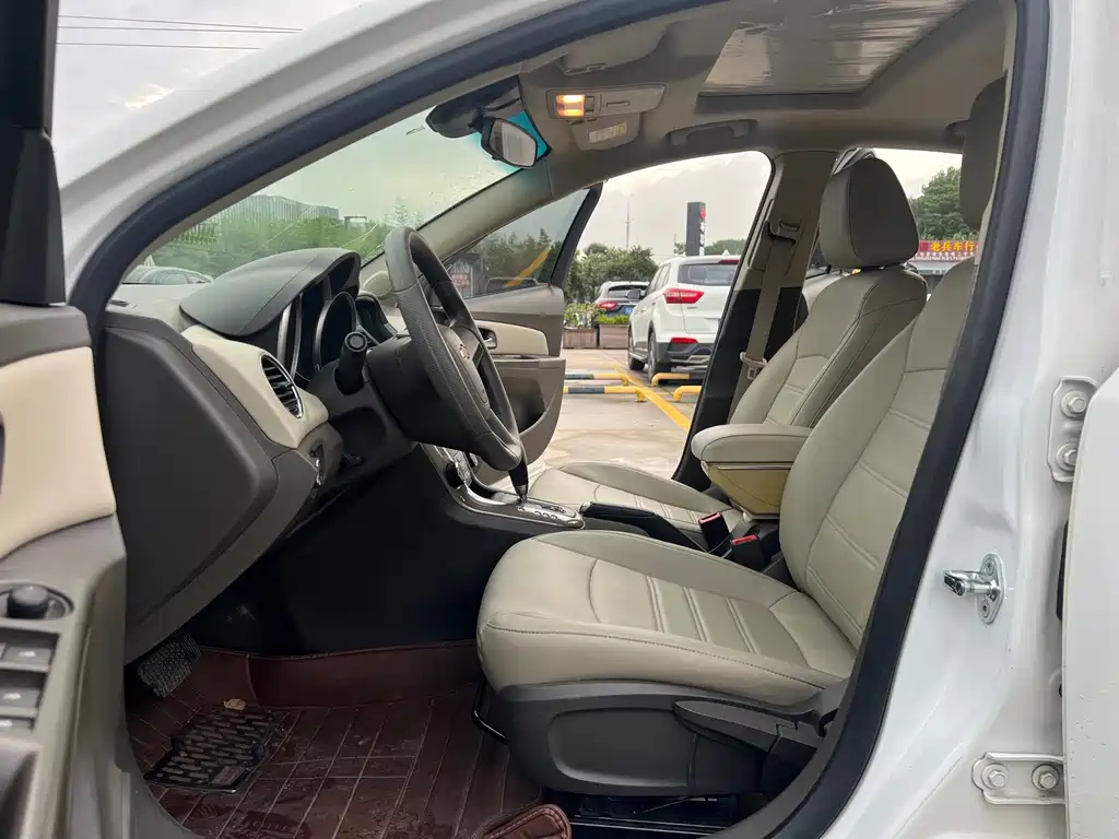 Chevrolet Cruze 2015 1.5L SE AT