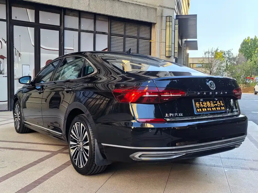 Volkswagen Passat — миниатюра 4