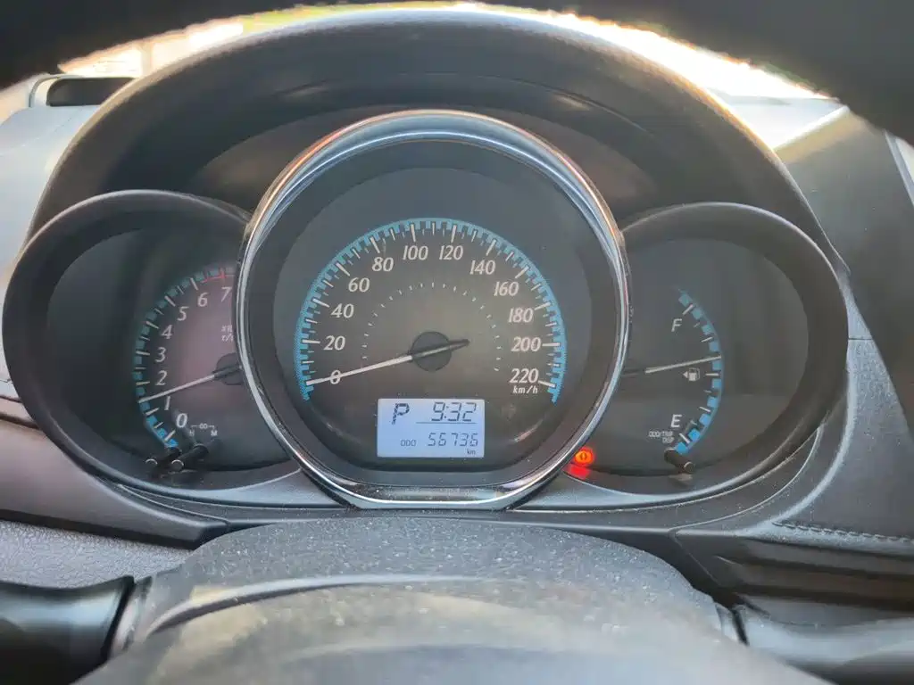 Toyota Yaris L — миниатюра 4