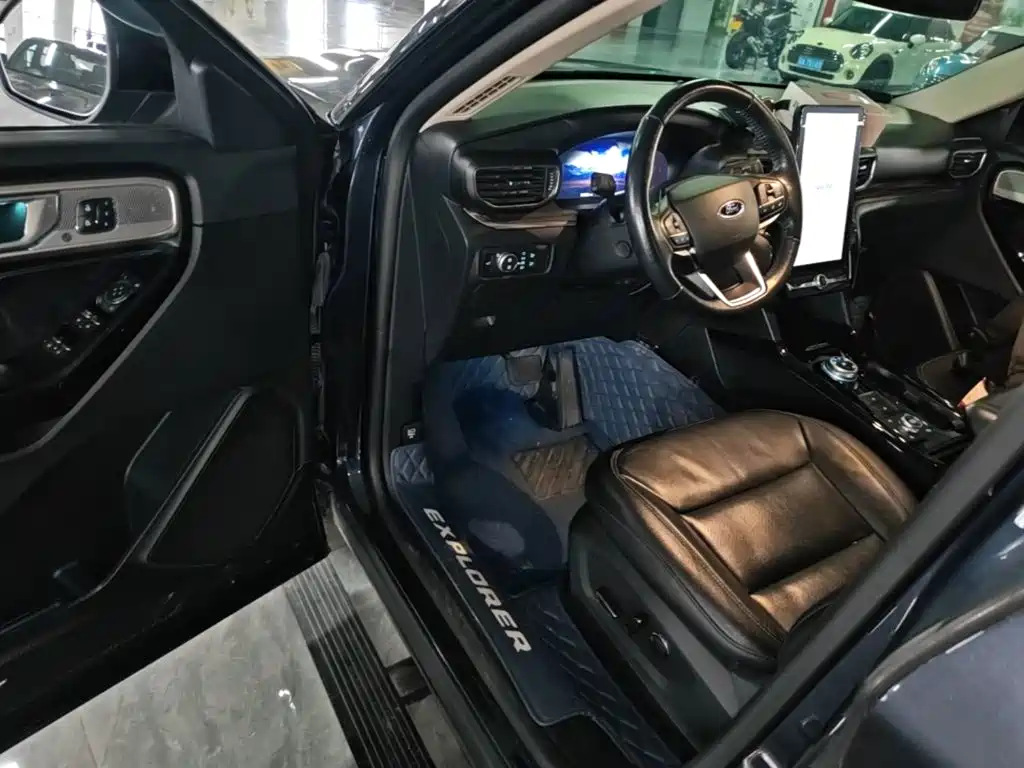 Ford Explorer — миниатюра 16