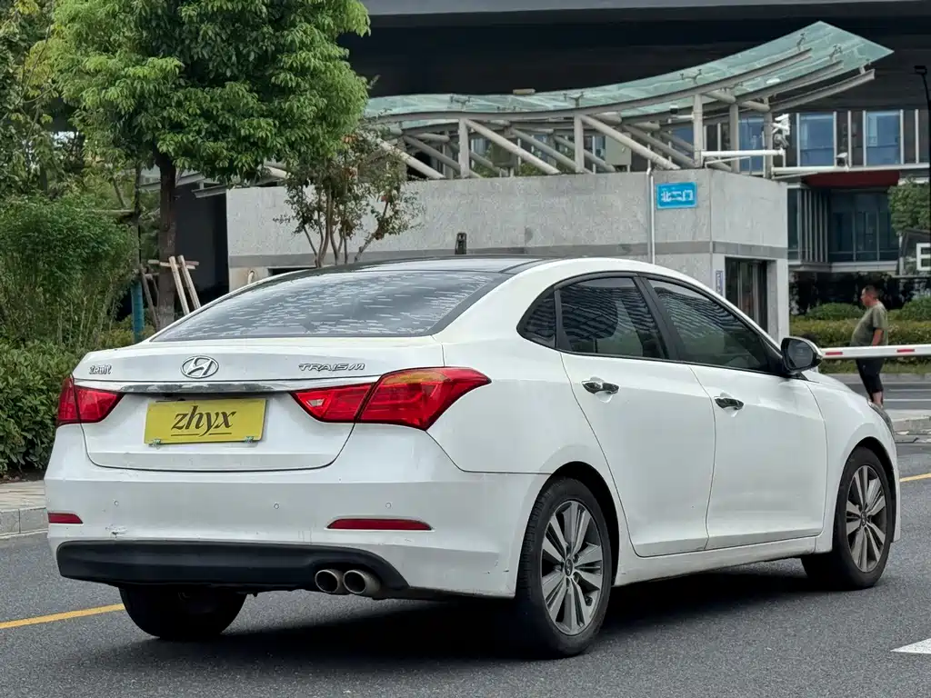 Hyundai Mistra — миниатюра 7