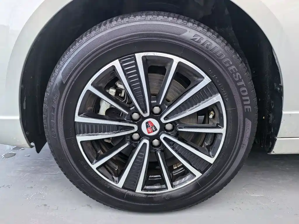 Roewe Ei5 — миниатюра 8