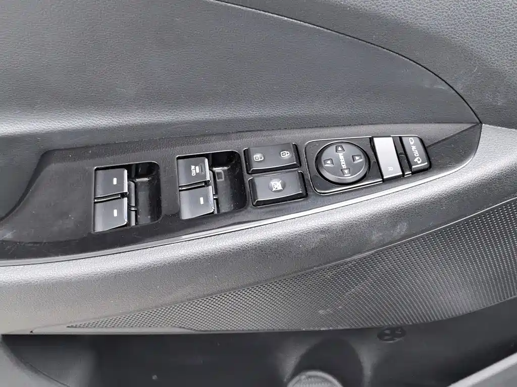 Hyundai Tucson — миниатюра 9