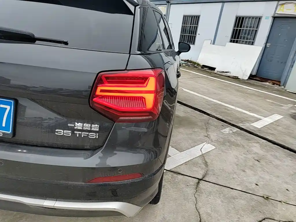 Audi Q2L — миниатюра 8