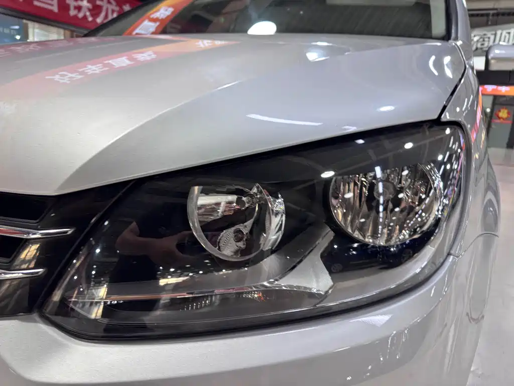Volkswagen Touran — миниатюра 17