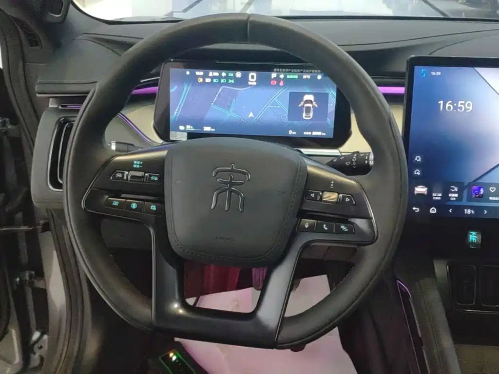 BYD L EV — миниатюра 11