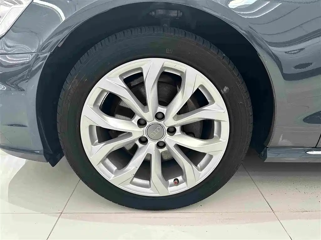 Audi A6L — миниатюра 4