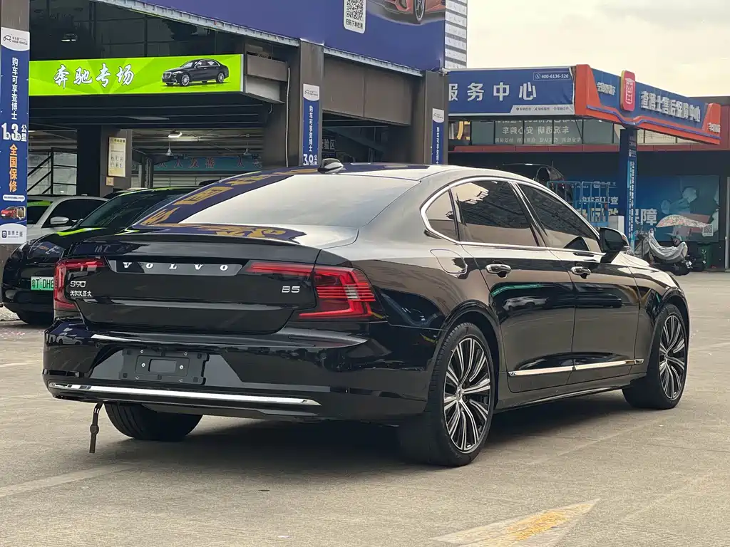 Volvo S90 — миниатюра 30