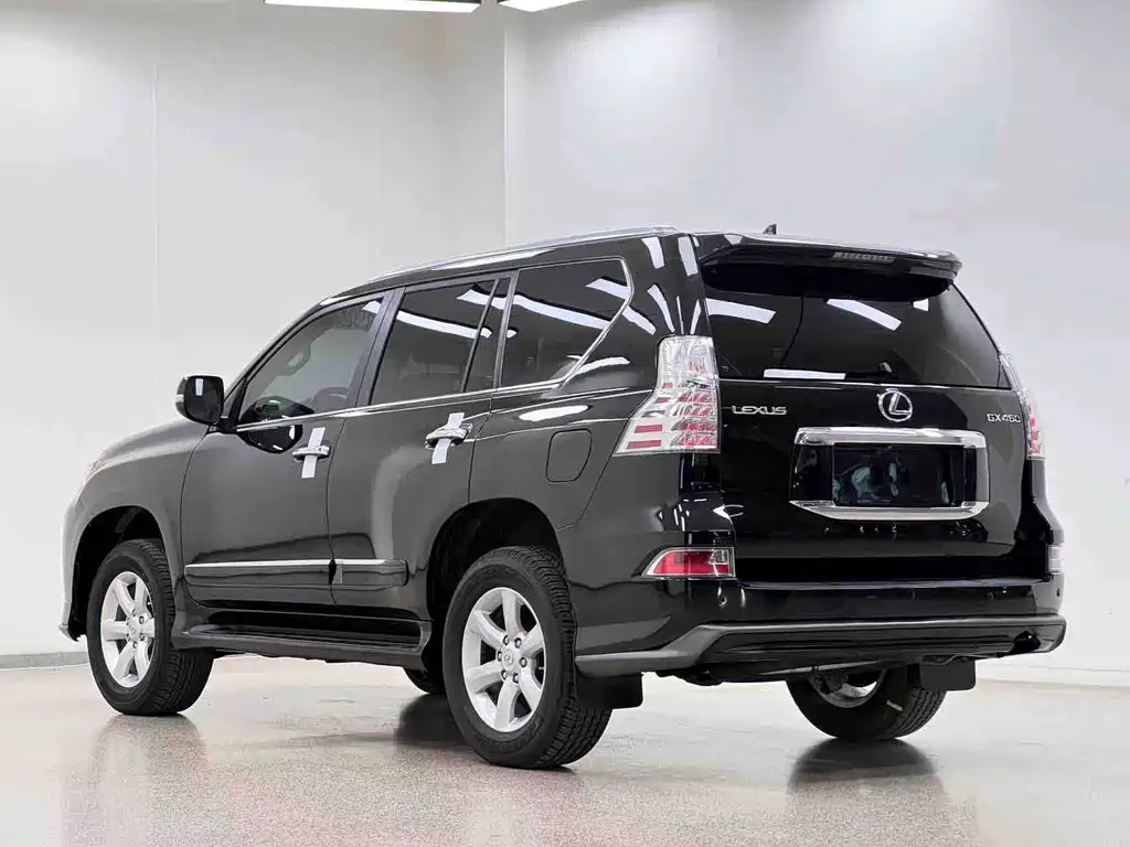 Lexus GX — миниатюра 30