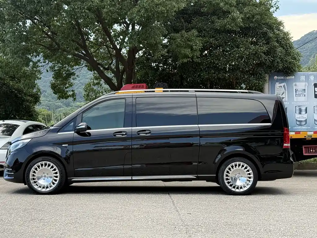 Mercedes-Benz V-Class V 2021 V 260 L Luxury