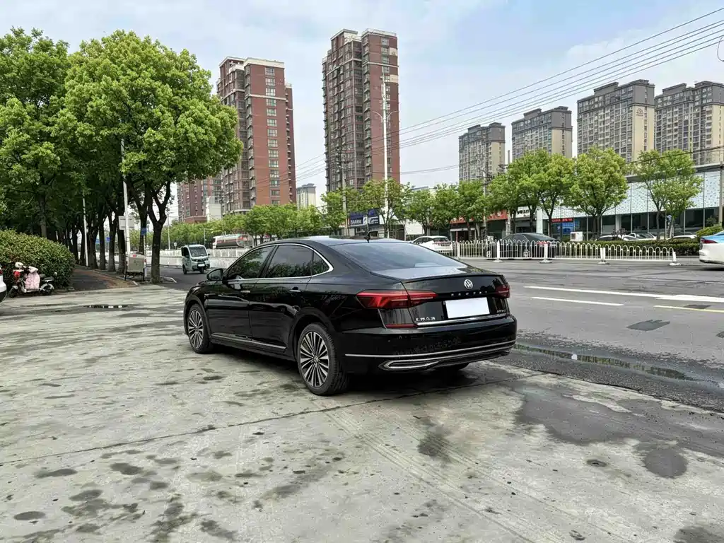 Volkswagen Passat 2019 330TSI Luxury VI