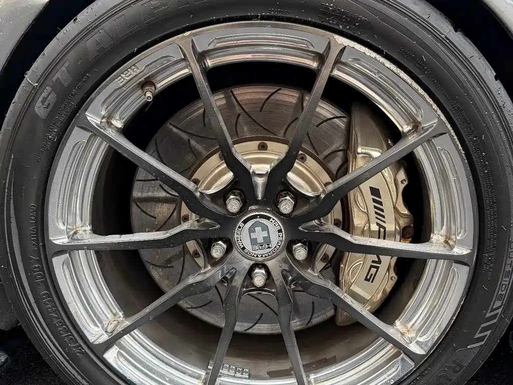 MERCEDES-BENZ AMG GT