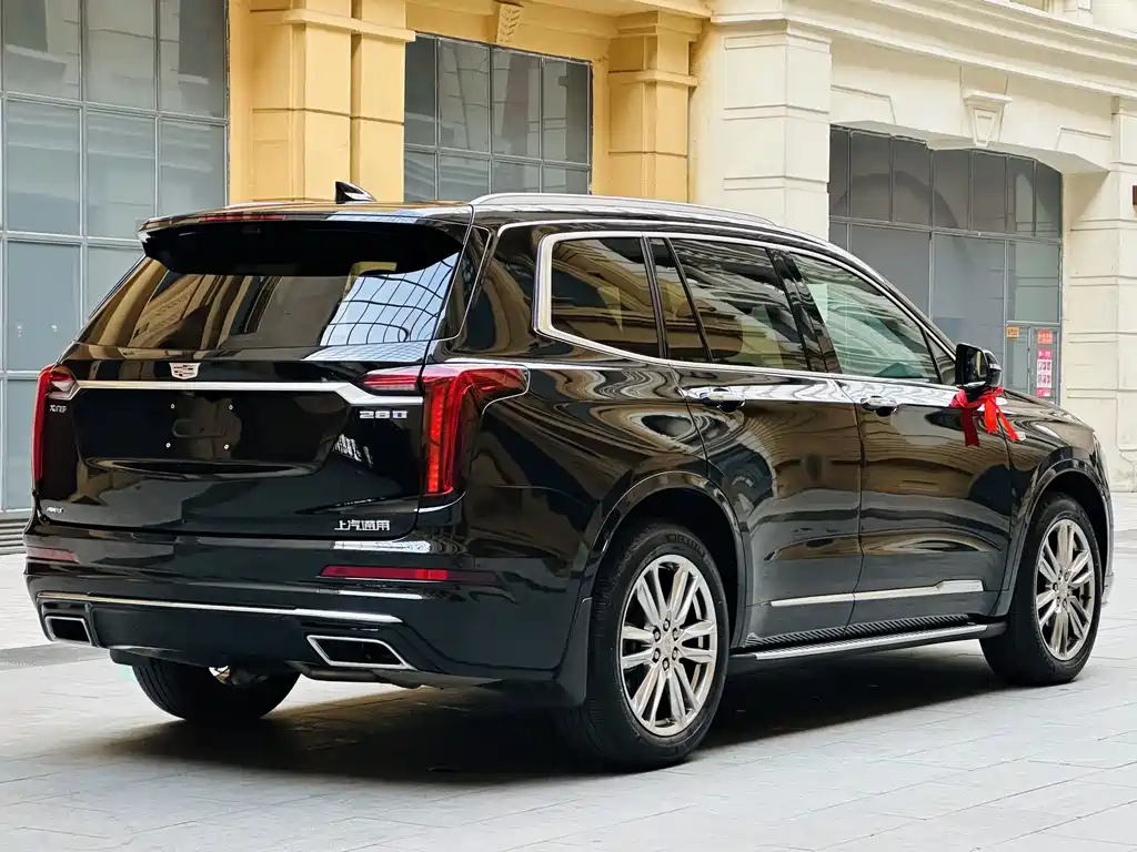 Cadillac XT6 — миниатюра 5