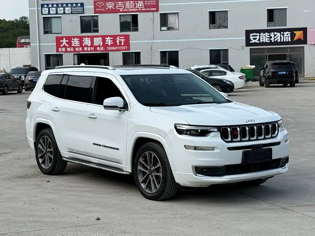 Jeep Grand Commander — миниатюра 3