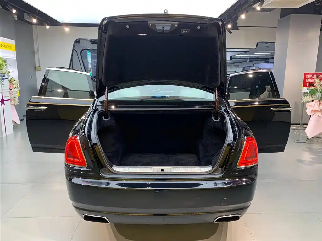 Rolls-Royce Ghost 2010 6.6T Standard