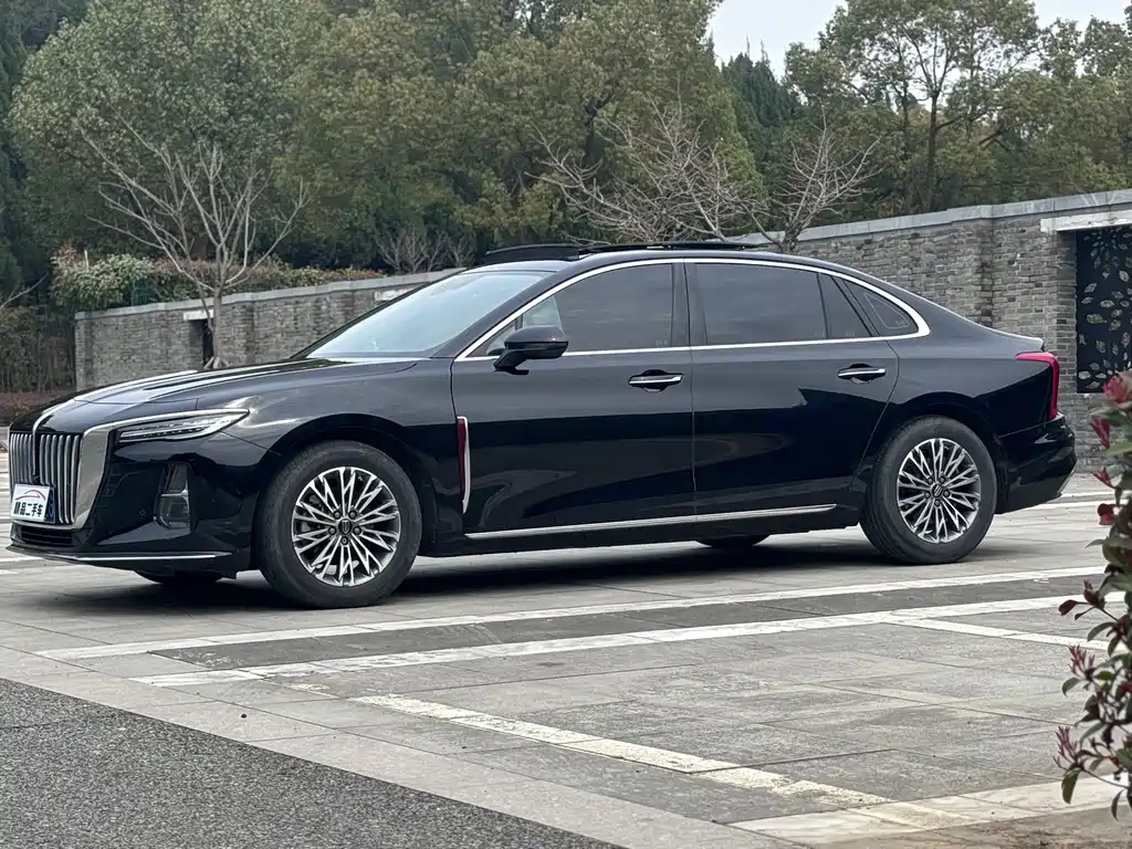 Hongqi Hongqi H5 — миниатюра 4