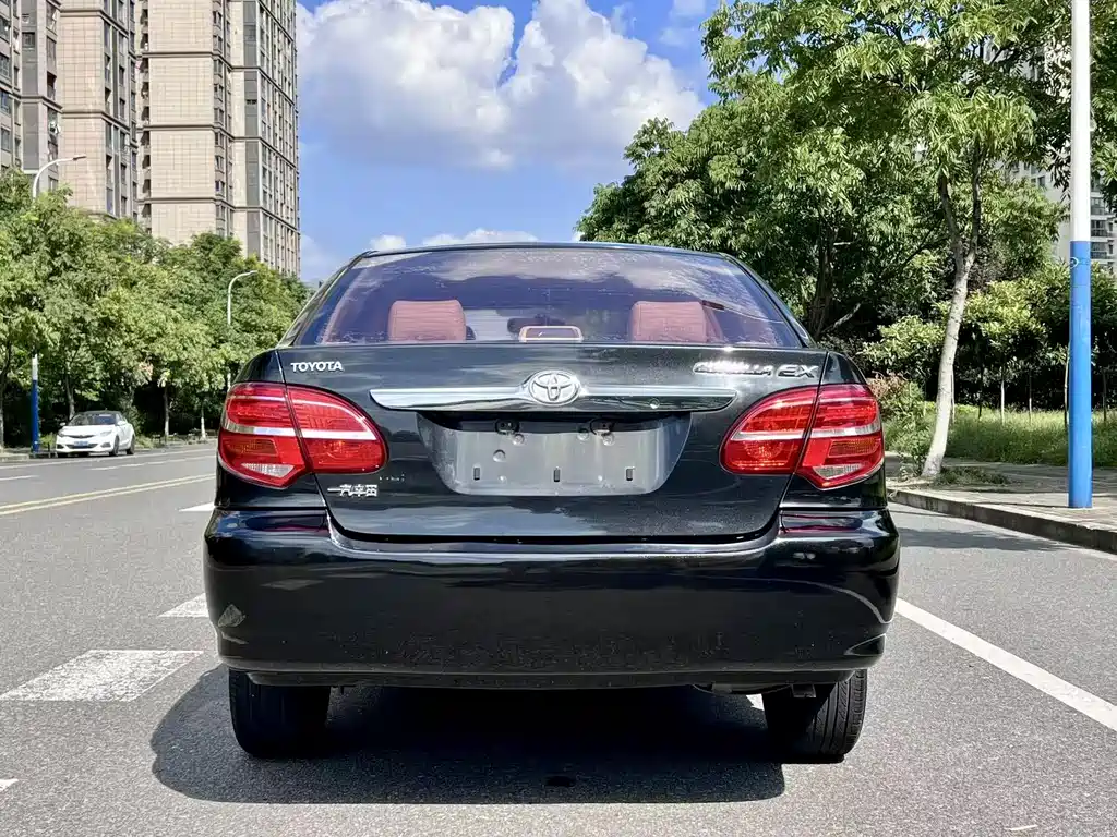 Toyota Corolla — миниатюра 4