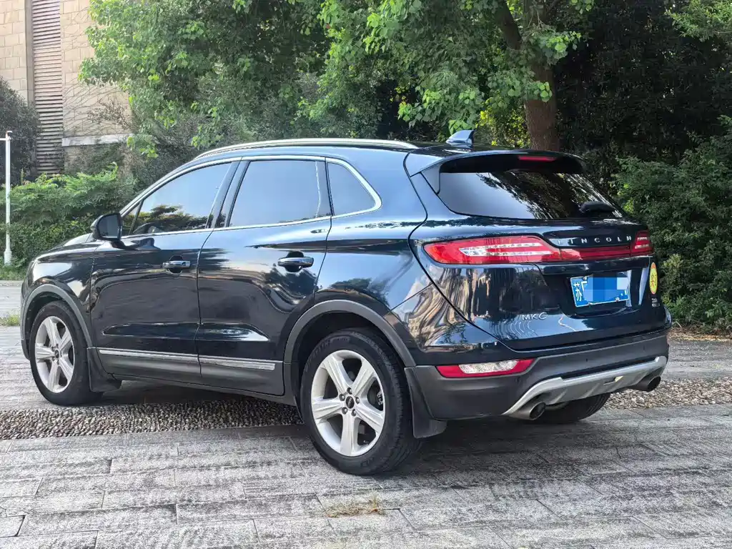Lincoln MKC — миниатюра 5