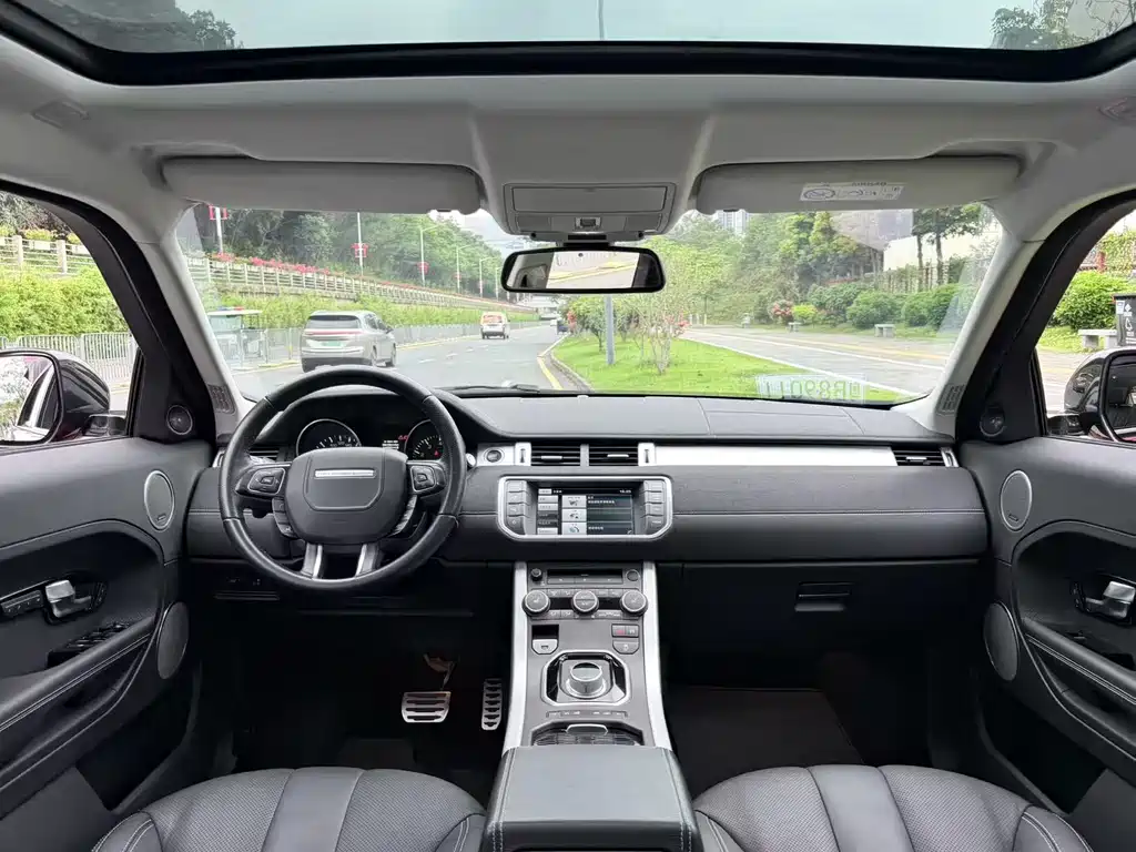 Land Rover Range Rover Evoque 2014 2.0T 5
