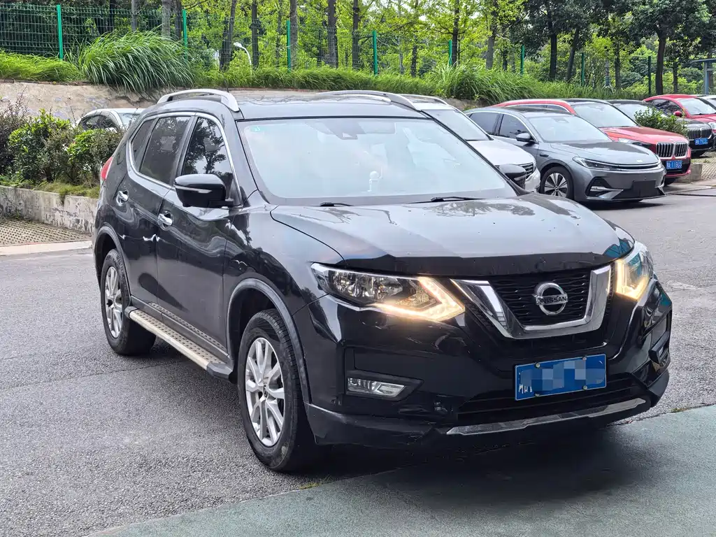 Nissan X-Trail — миниатюра 3