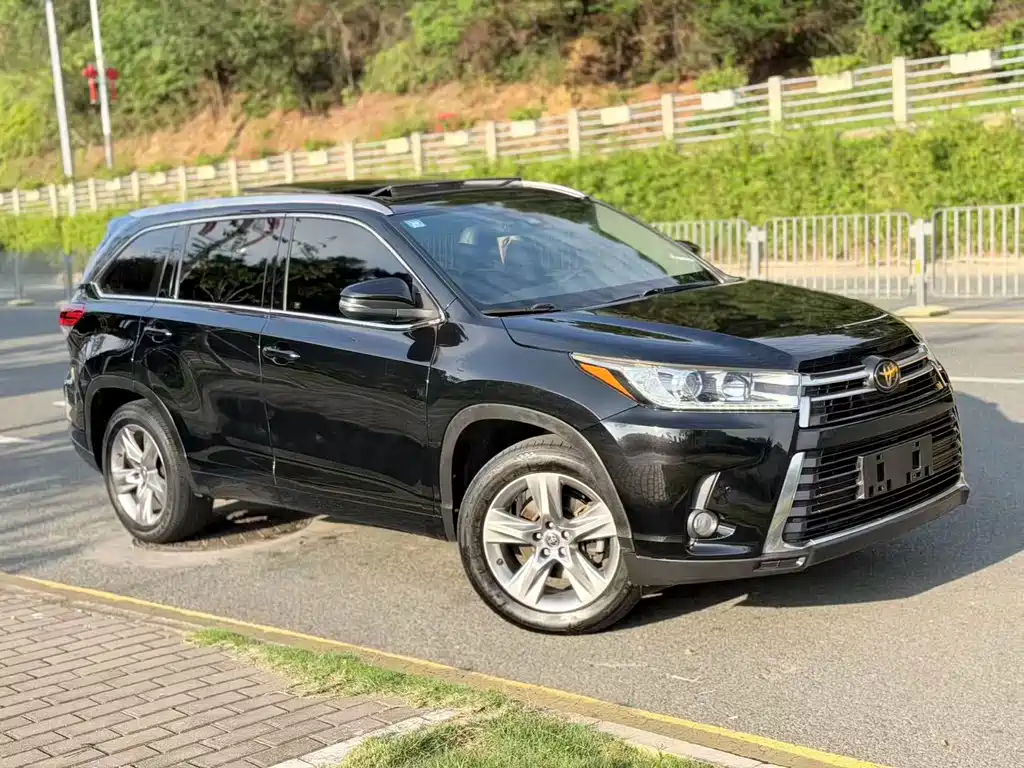 Toyota Highlander 2018 2.0T Luxury 7 мест VI