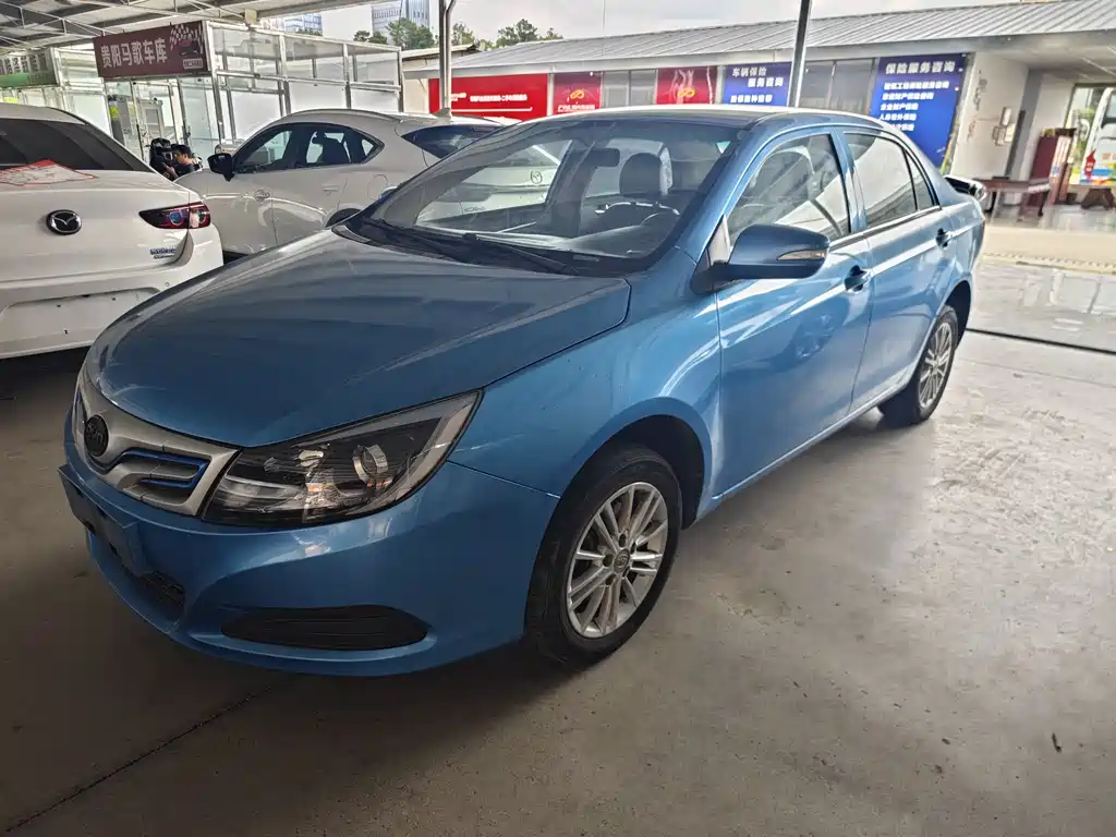 BYD e5 2018 450 Connected Enjoy Type